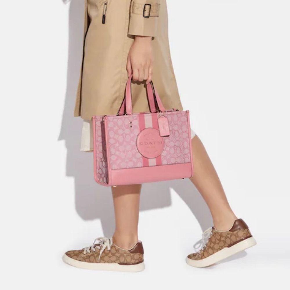 NWT Coach Dempsey Carryall In Signature Jacquard With Stripe And Coach Patch - Picture 10 of 11